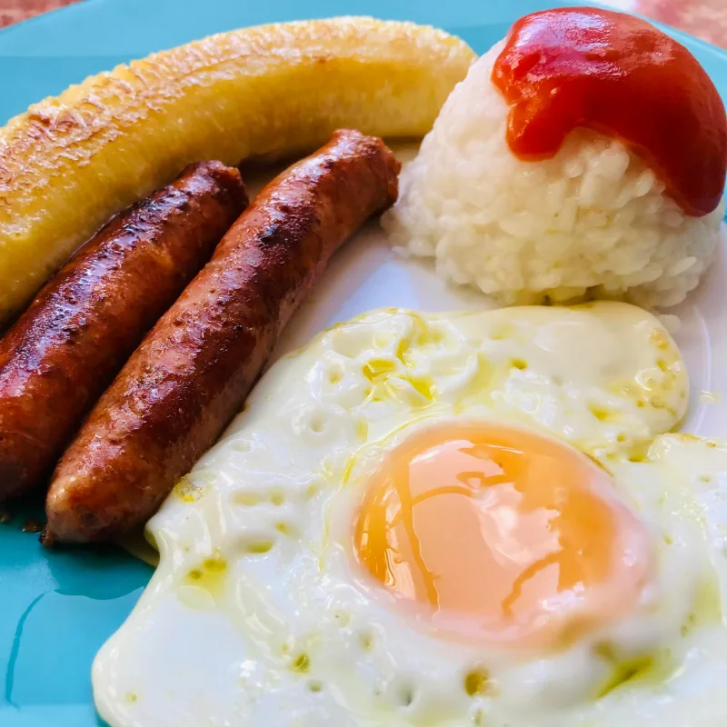 Episode 2 — Capítulo 2 - Vocabulario de comida española: del plátano al aceite de oliva (A2-B1)